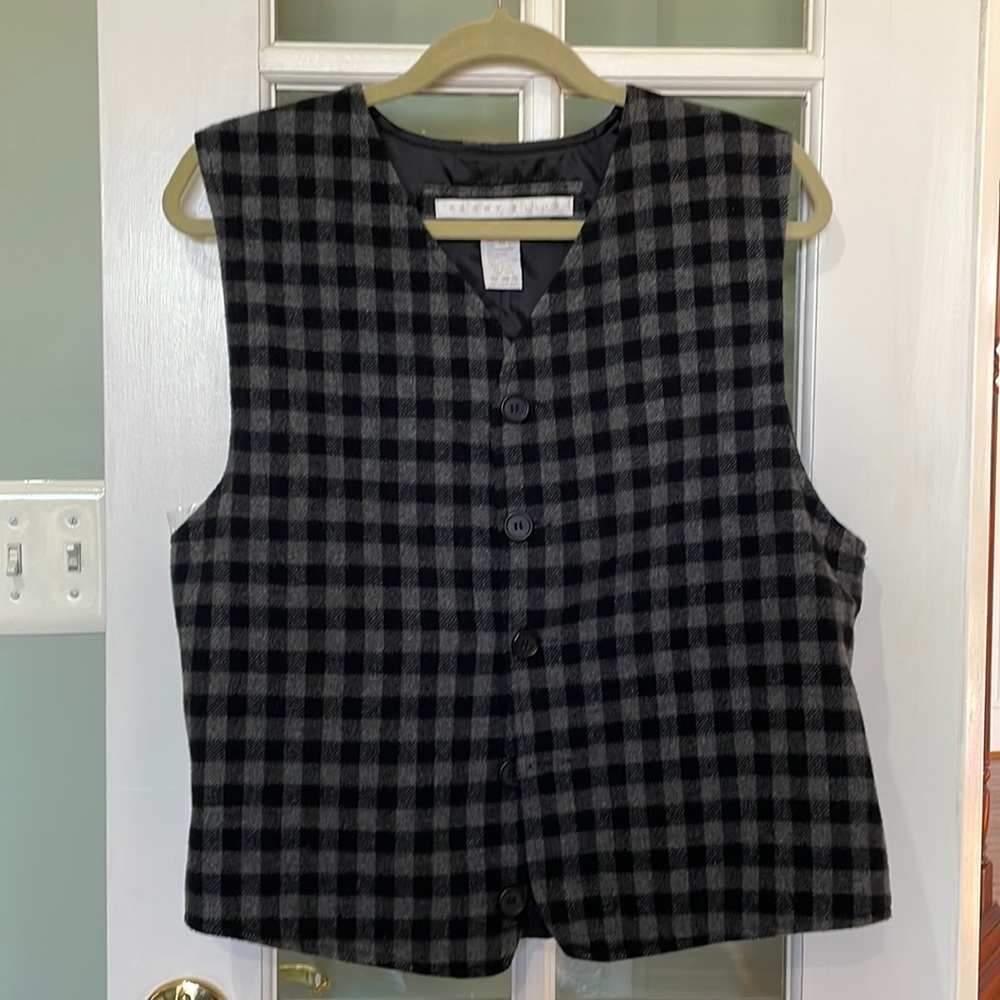 Perry Ellis Wool/Cashmere Vest….NWOT